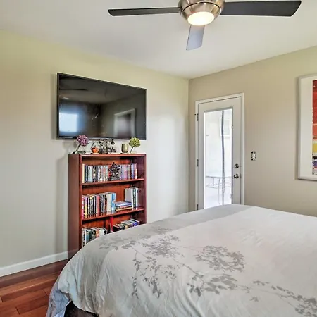 Updated San Diego Home With Private Yard And Grill!